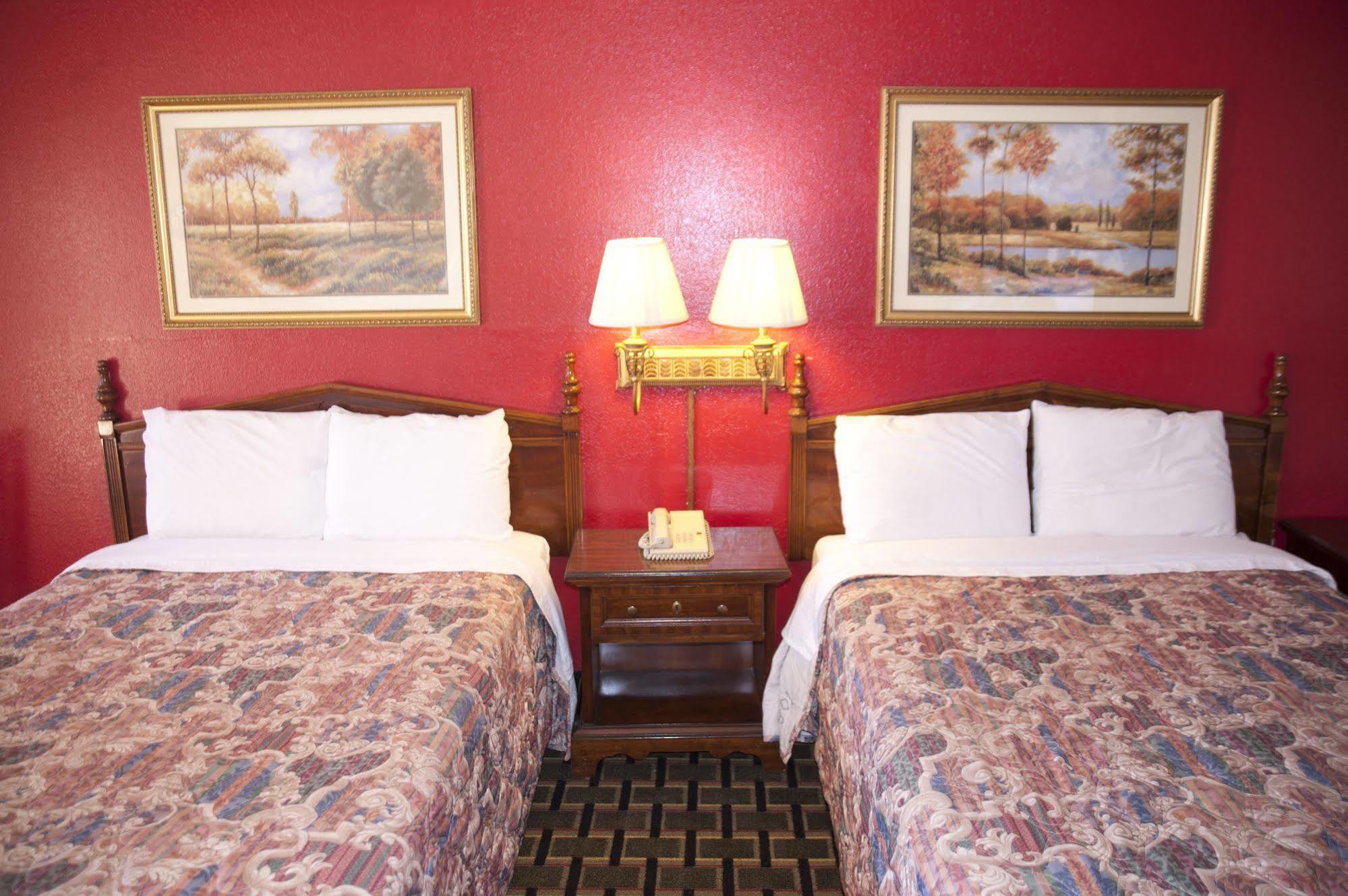 Victorian Inn & Suites Nacogdoches Extérieur photo